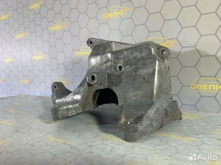 Кронштейн кондиционера Opel Antara Z24SED