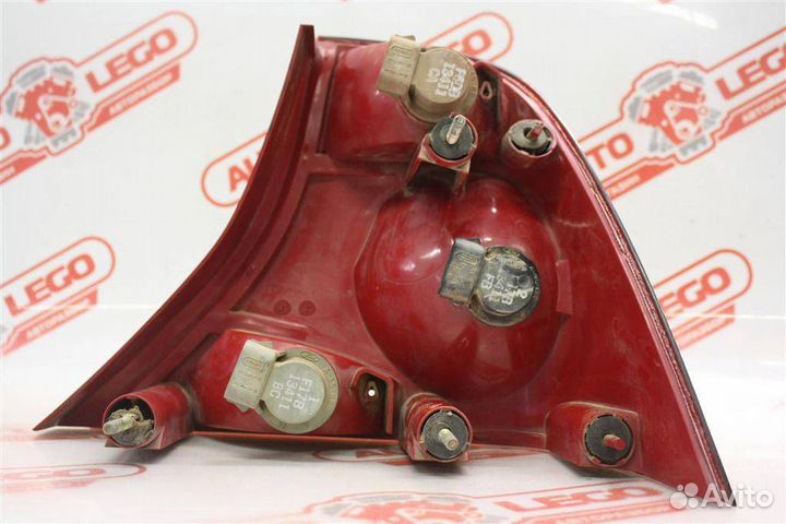 Фонарь задний левый Ford Focus 2000