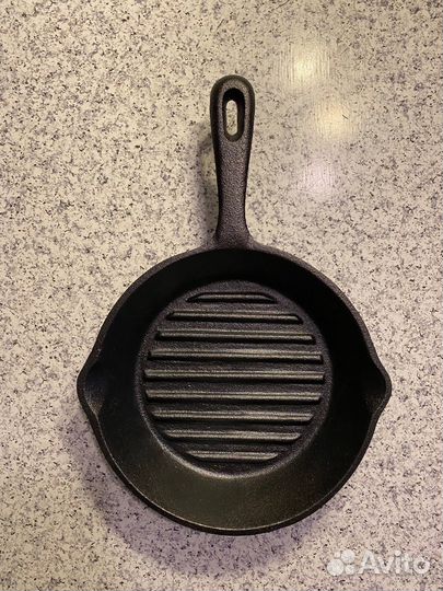 Чугунная сковорода гриль 20 см