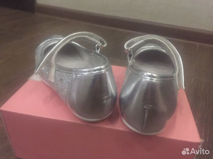 Туфли для девочки