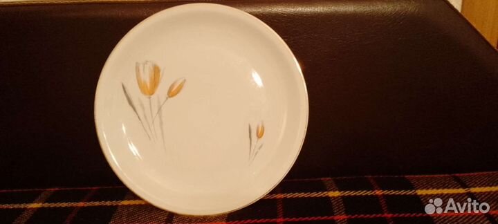 Блюдо фарфоровые производство ГДР