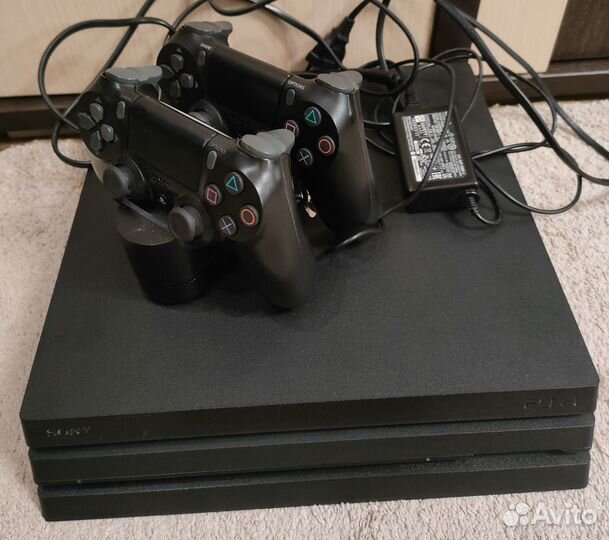 Sony Ps4 PRO шитая