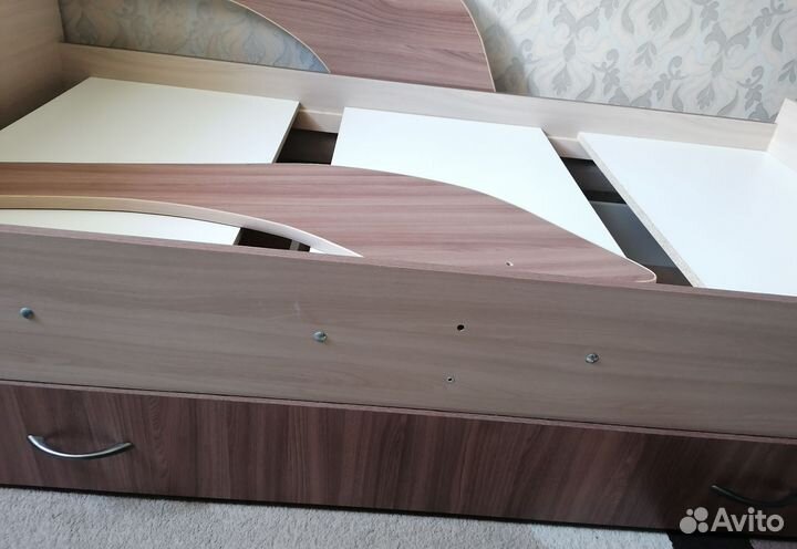 Детская кровать от 3 лет с бортиками