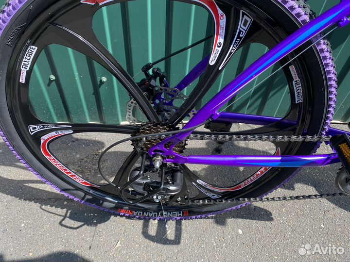 Велосипед на литых дисках bmw
