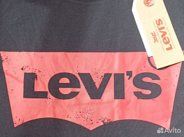 Футболка levis