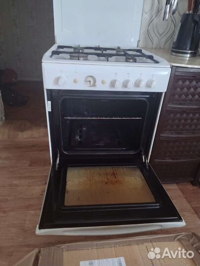 Газовая плита бу Ariston