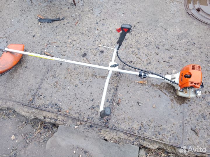 Бензотример stihl