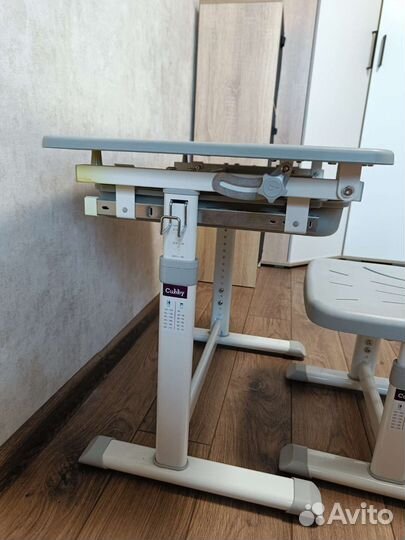 Растущая парта и стул Cubby