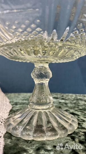 Старинное русское стекло Мальцов ваза на ножке