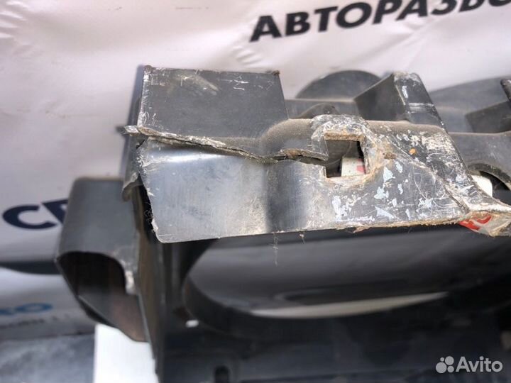 Телевизор (рамка радиаторов, диффузор) Citroen С5