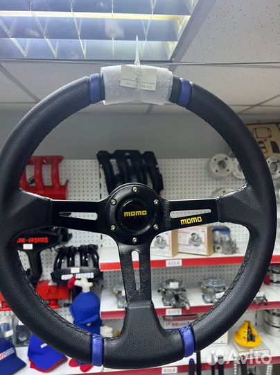 Спортивный руль momo на все авто