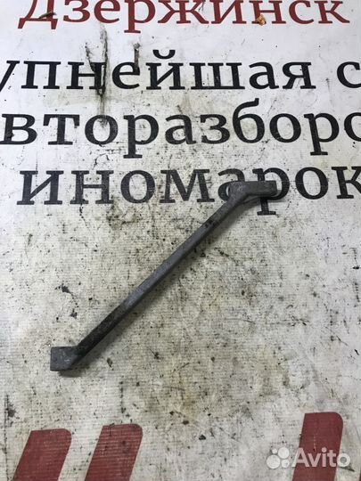 Кронштейн генератора Renault Scenic