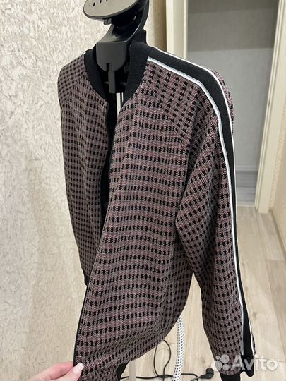 Мужской классический спортивный костюм