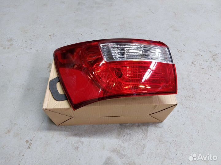 Фонарь задний левый Kia Pride