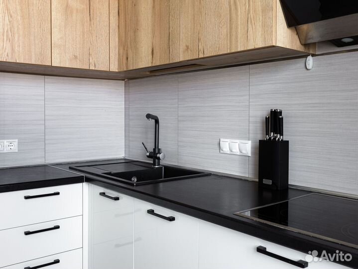 Кухня с доставкой под потолок Угловая