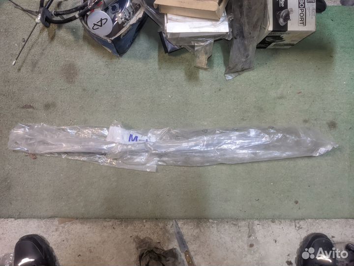 Накладка решетки радиатора Peugeot 308