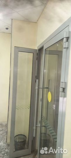 Дверь входная алюминиевая бу