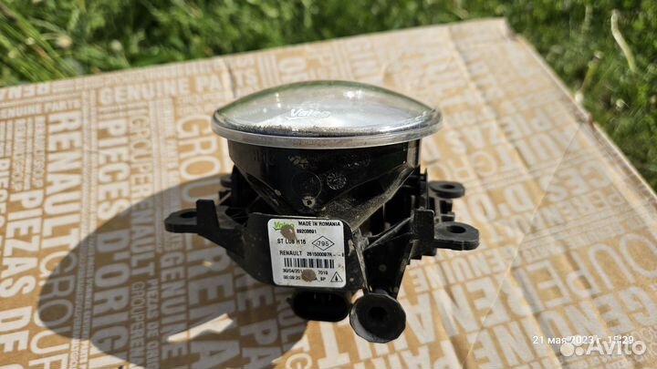 Противотуманка LADA хрей,Renault 261500097r