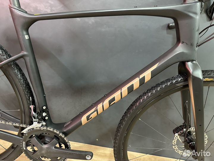 Gravel Giant Revolt Advanced 3 Carbon (2022)