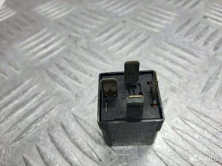 Реле (прочие) Dodge Durango 2 2006 04692181AA