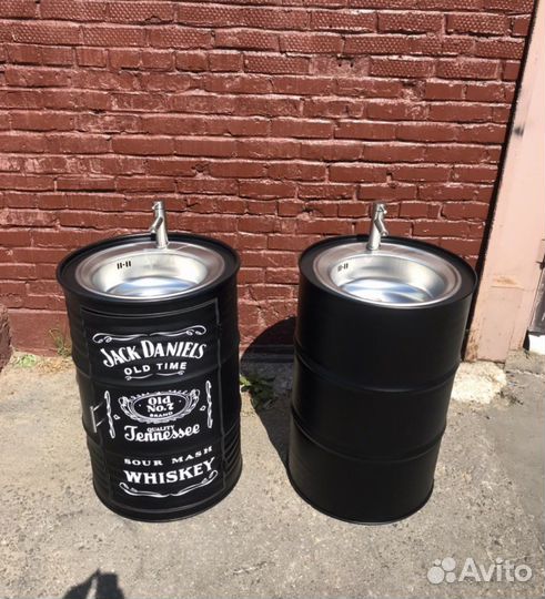 Мебель из бочек