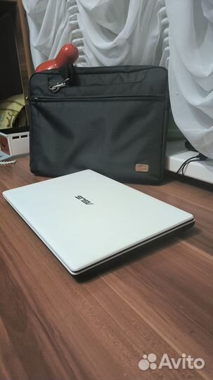 Ноутбук Asus