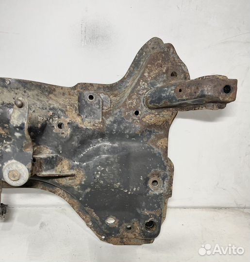 Подрамник передний Peugeot 206