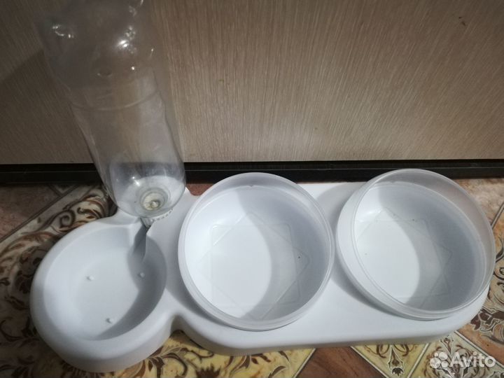 Кормушка для кошечки/котика/маленькой собачки