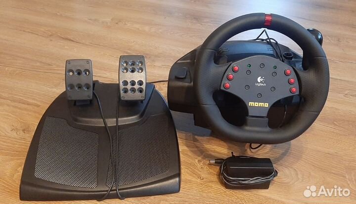 Руль logitech momo racing