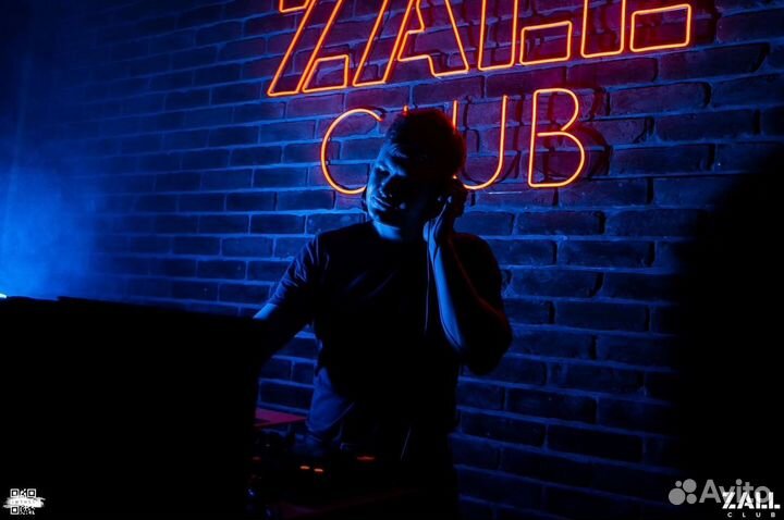 Неоновая вывеска. Дизайн бесплатно