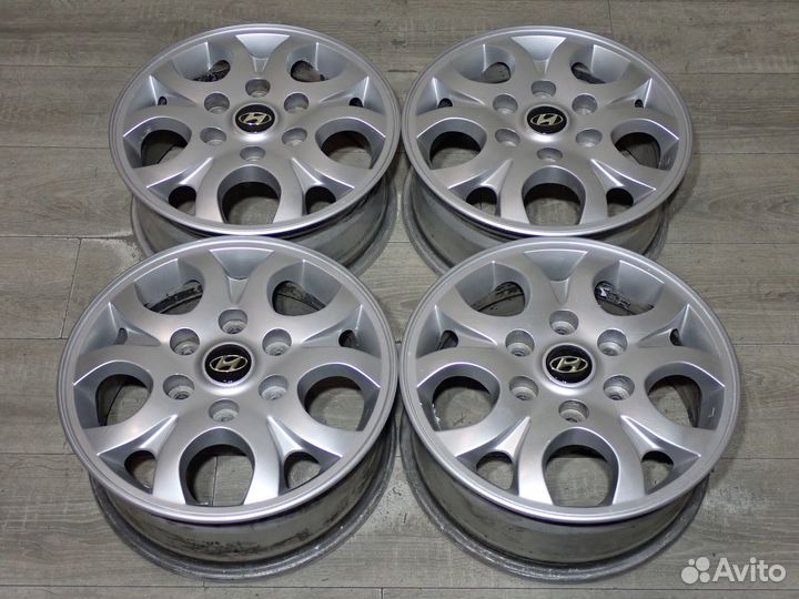 Комплект оригинальных дисков R16 Hyundai starex