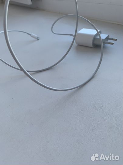 Зарядное устройство на iPhone 20w