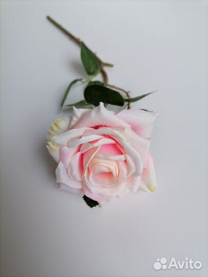 Искусственные цветы оптом