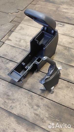 Subaru forester s12 подлокотник + ручник