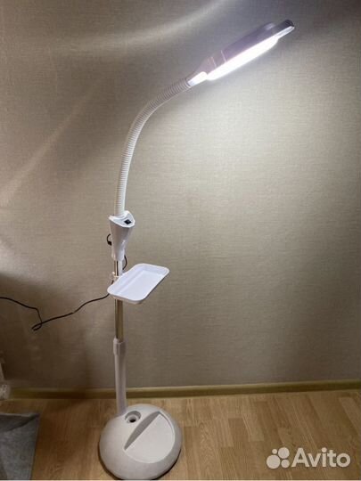 Лампа лупа напольная