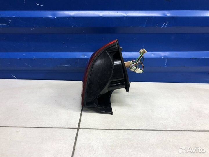 Фонарь задний правый Mitsubishi Galant EA2W 2.0