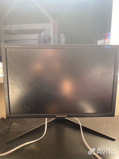 Монитор Samsung 1680х1050
