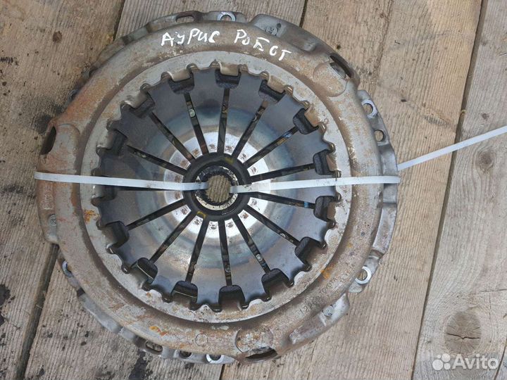 Тойота аурис сцепление робот