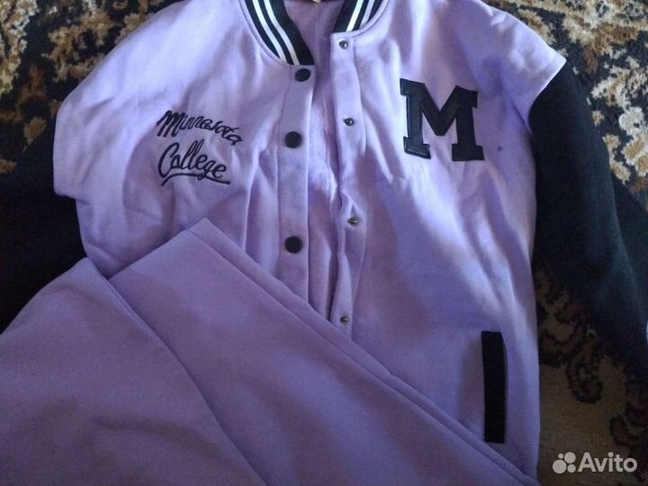 Костюм женский