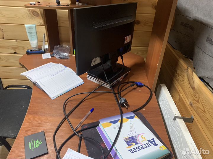 Монитор LG 24 дюйма