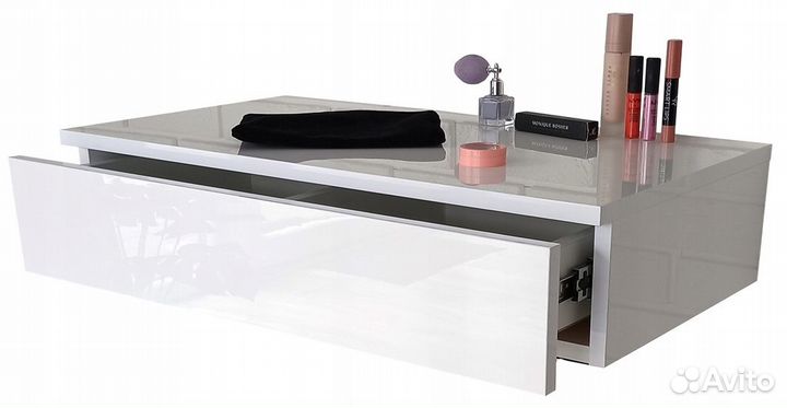 Консольный туалетный столик