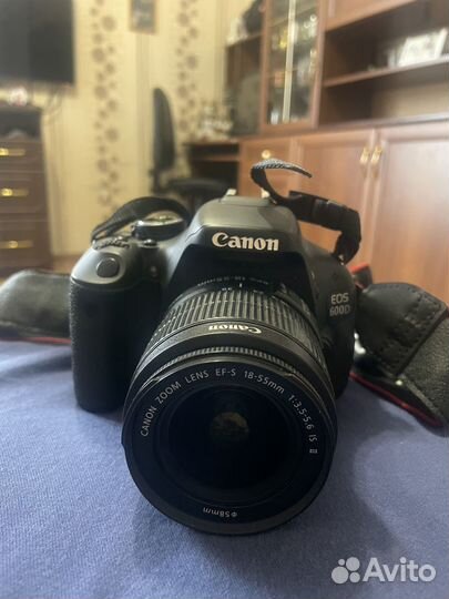 Зеркальный фотоаппарат