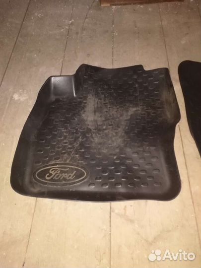 Автомобильные коврики резиновые