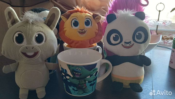 Игрушка в кружке магнит