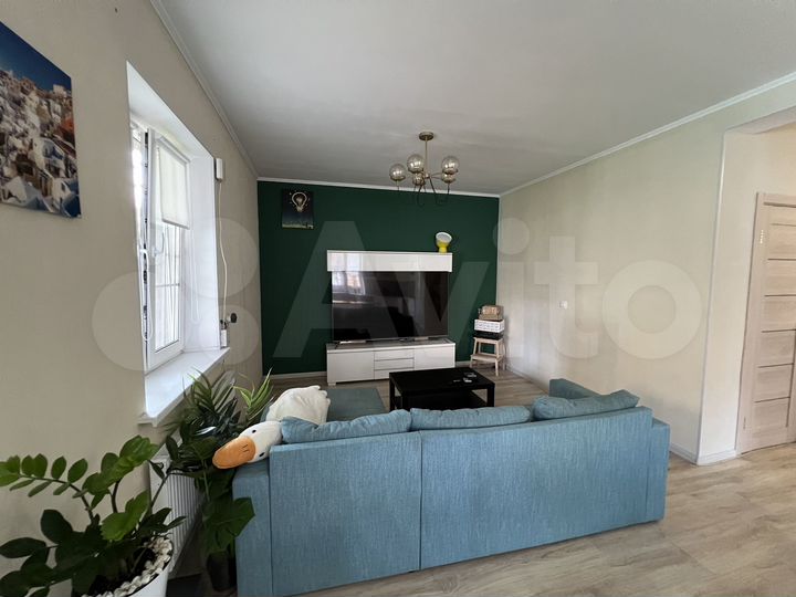 Дом 196 м² на участке 3 сот.