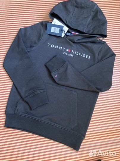 Костюм детский Tommy Hilfiger новый