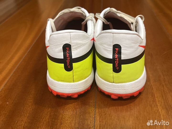 Шиповки nike phantom р. US 8,5, рос 41