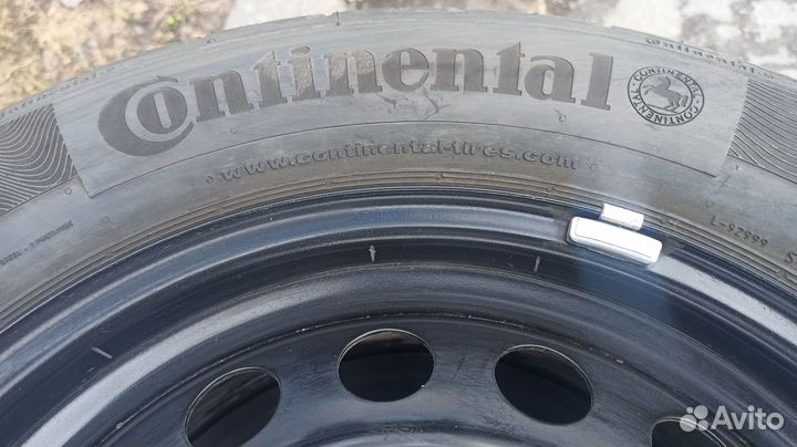 Continental ContiPremiumContact 5 215/60 R16 95H