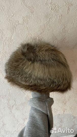 Женские меховые шапки