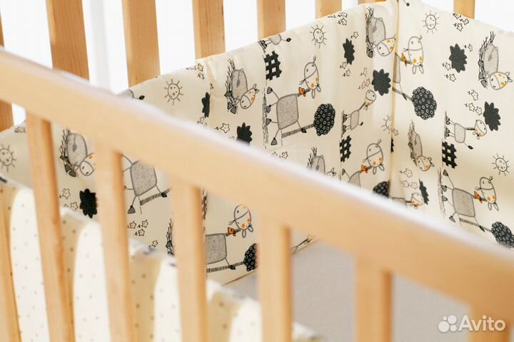 Бампер (бортик) в детскую кроватку